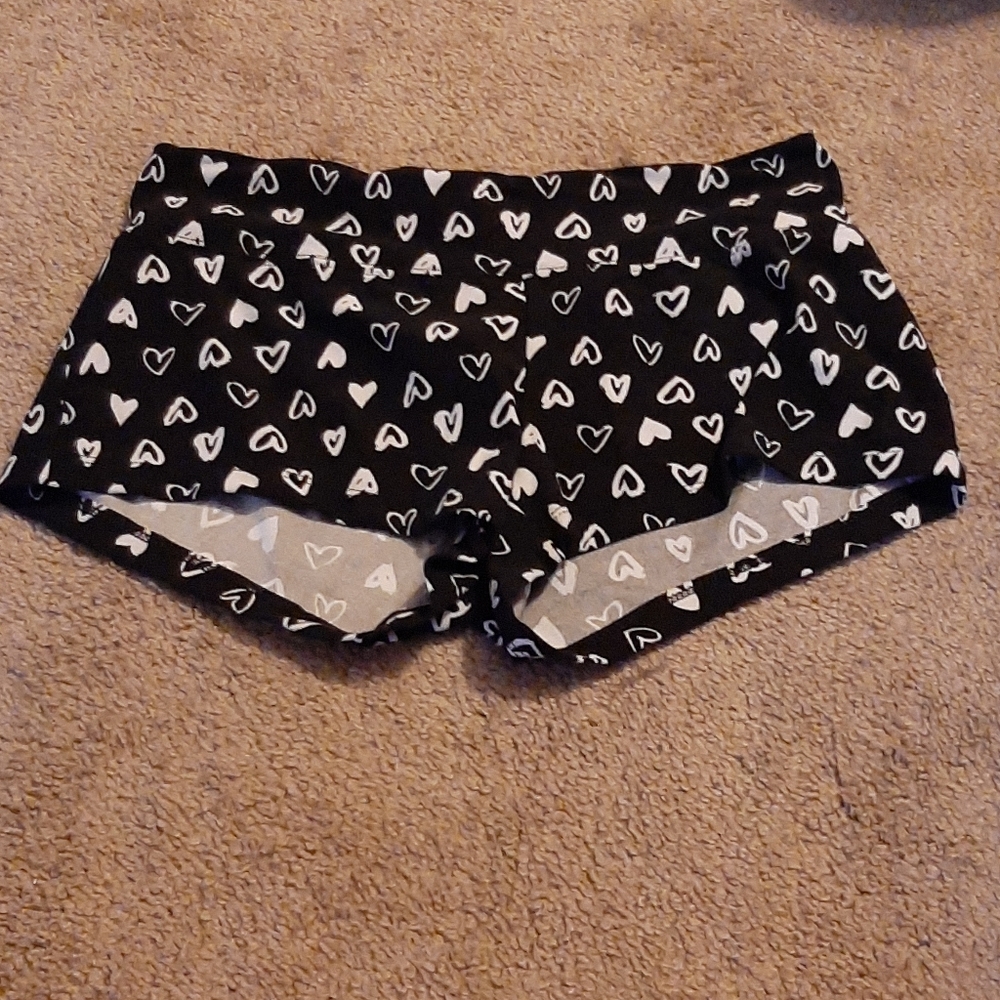 Bundle of 2 pairs of booty/short shorts